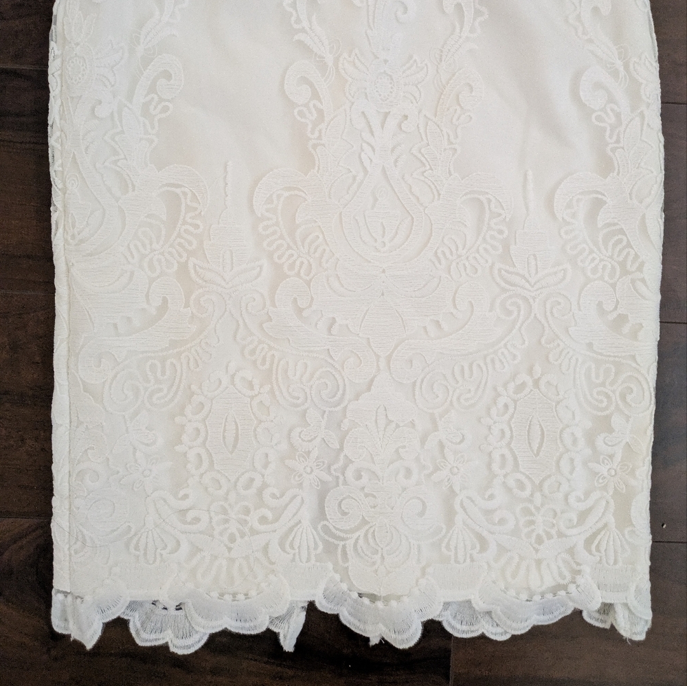 NWT Chi Chi Knee Length Gown - Picture 2 of 9